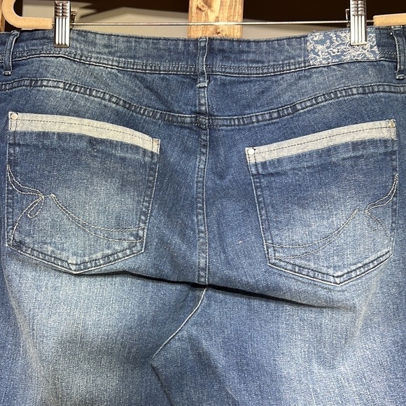 Anthology eve boot cut jeans. Size 20. EUC. - Picture 4 of 7